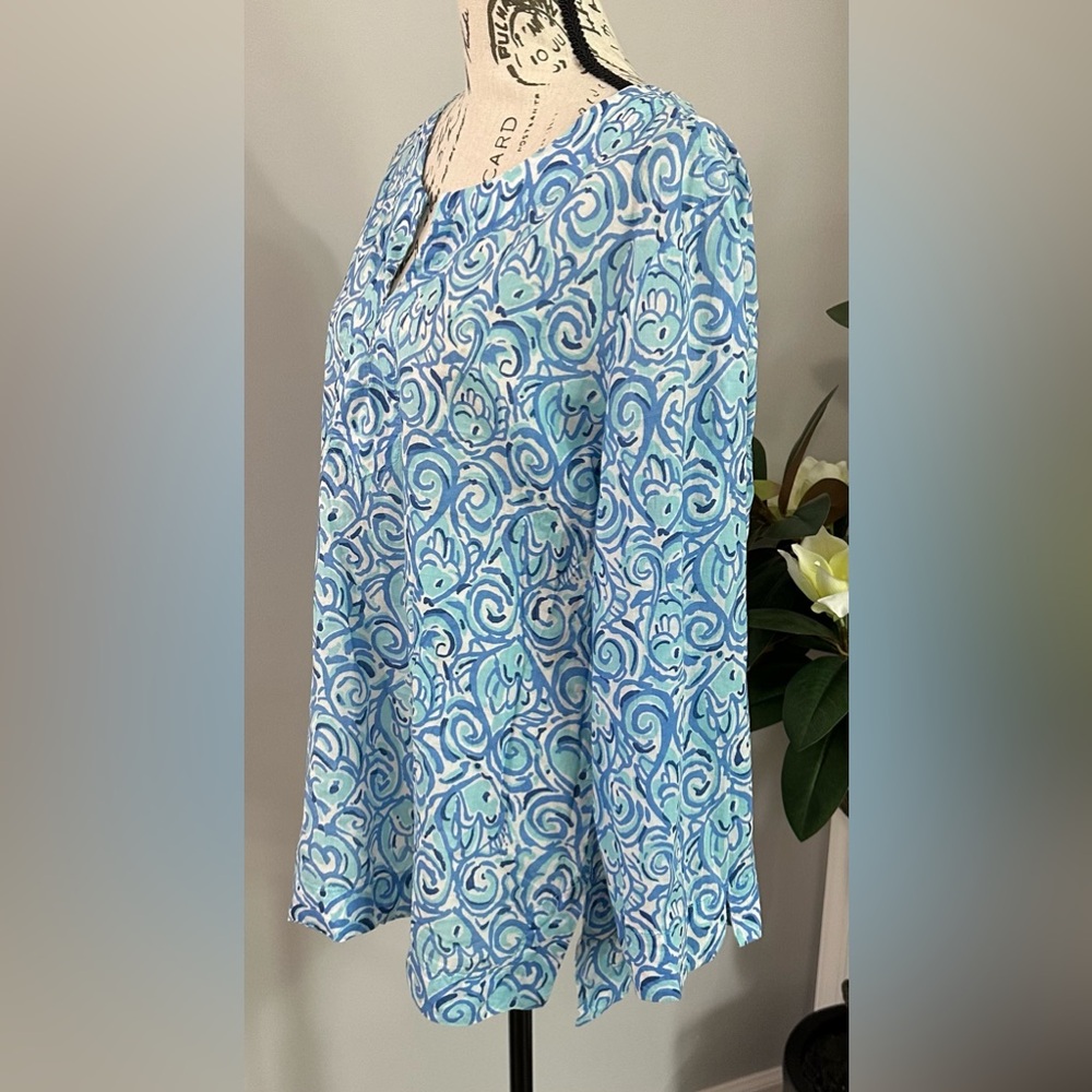 💙☀️Lilly Pulitzer Amelia Island Tunic - Chasing Tail Print💙☀️ - Picture 3 of 12